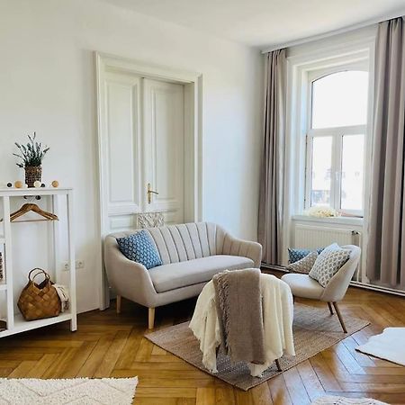 וינה Modernes Design Apartment מראה חיצוני תמונה