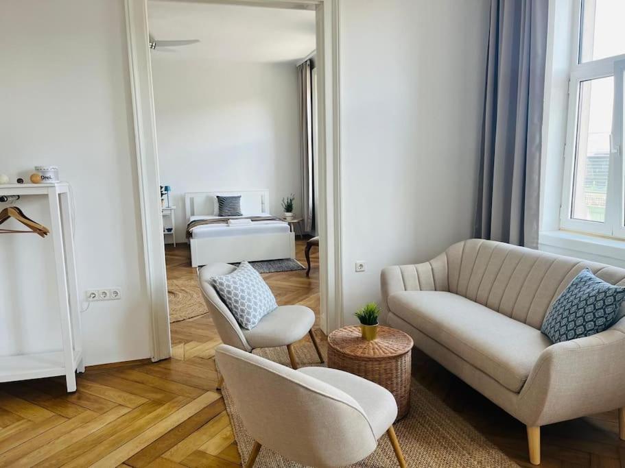 וינה Modernes Design Apartment מראה חיצוני תמונה
