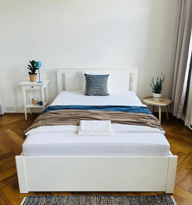 וינה Modernes Design Apartment מראה חיצוני תמונה